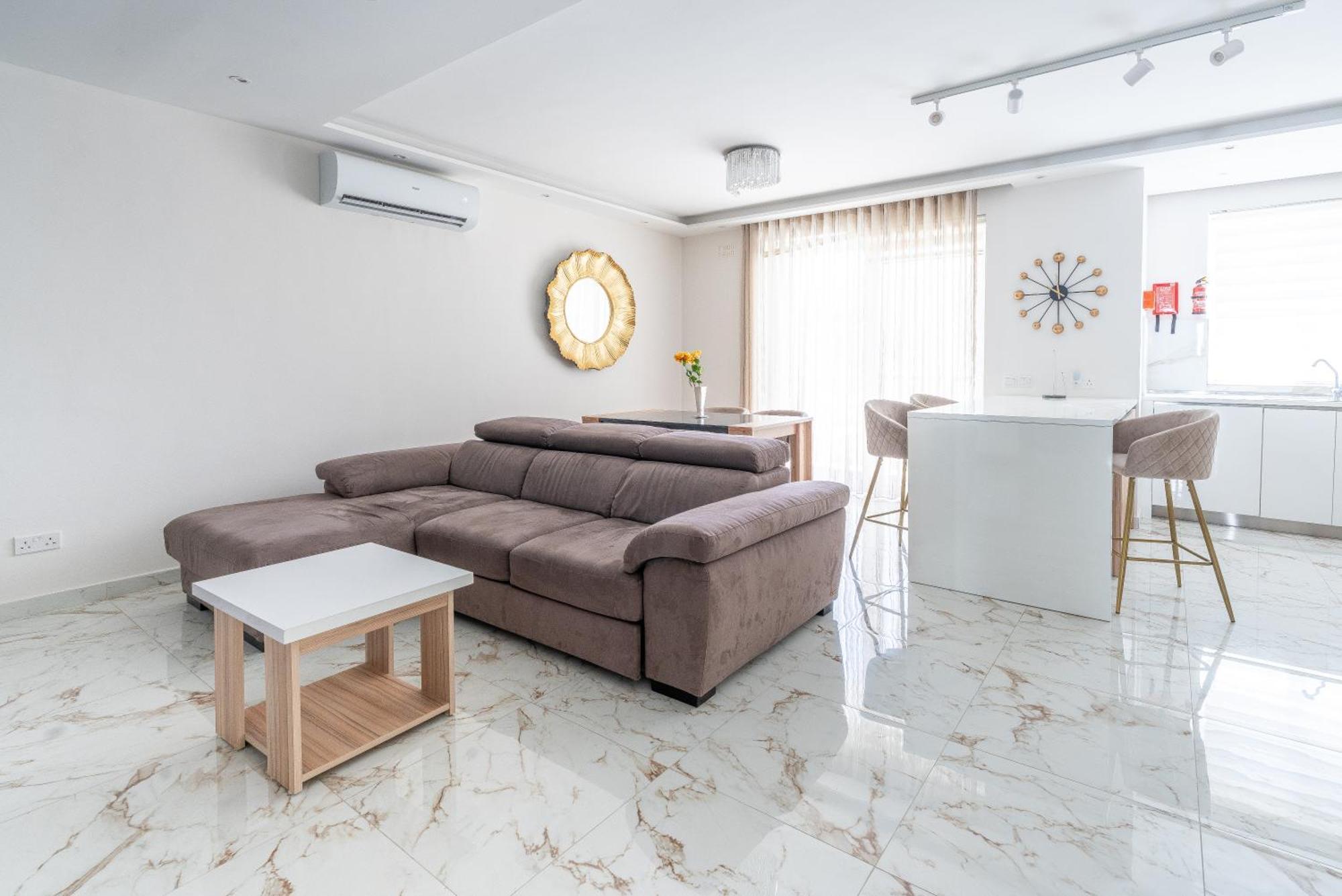 Modern & Luxurious Apartment - Prime Location St. Paul's Bay Exterior foto